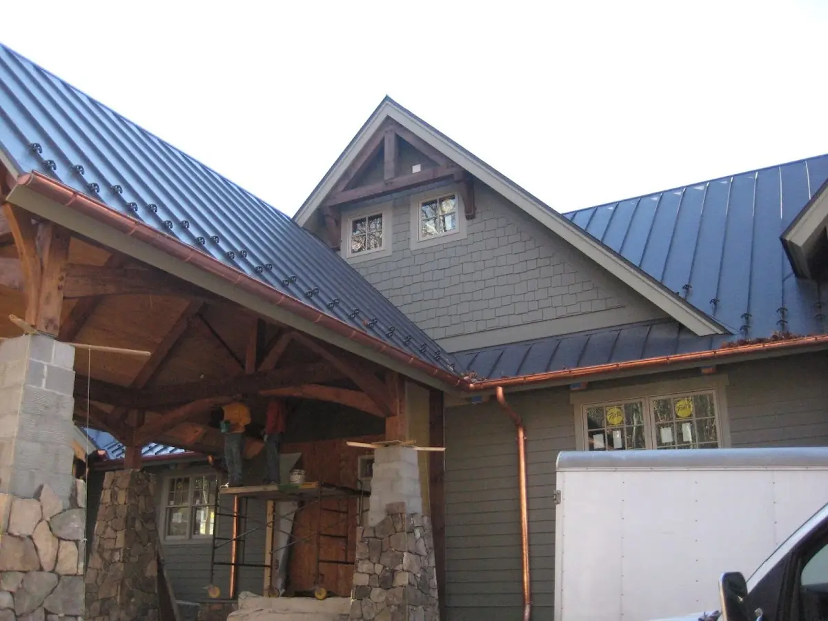 Craftsman Roofing team delivering quality roofing work in Newark Oaks